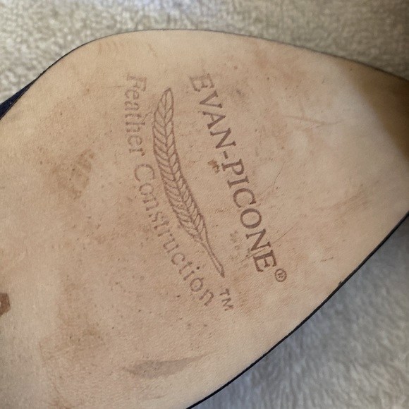 Beautiful brand new Evan- Picone size 5 and a half. - Picture 6 of 11